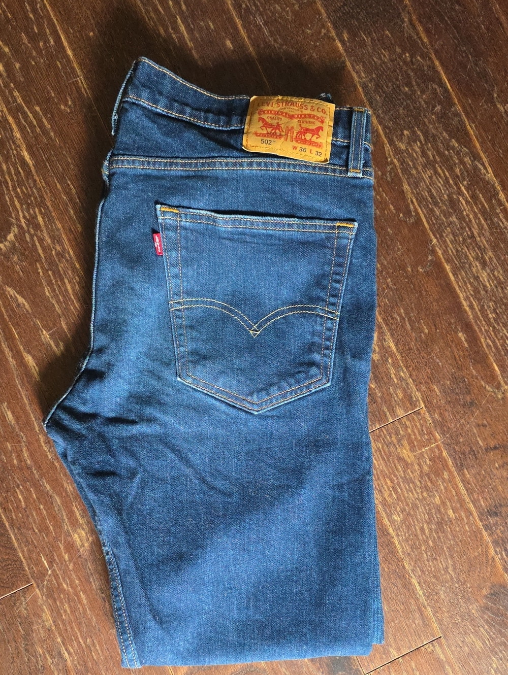 Men's LEVIS straight Leg W36 L32